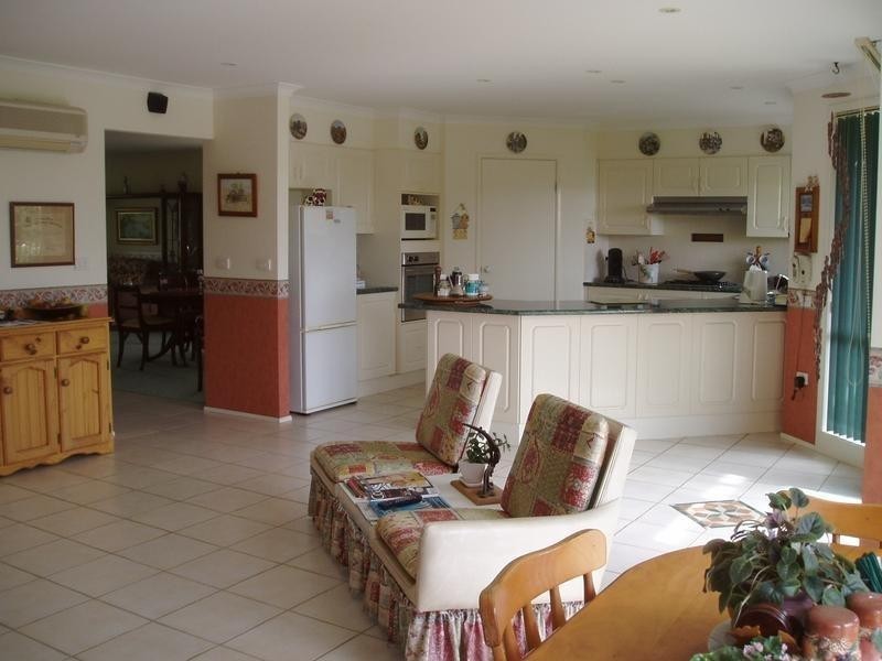 42 Orama Crescent, Orient Point NSW 2540