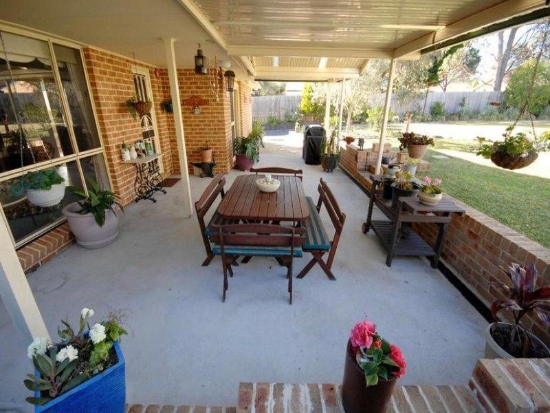 42 Orama Crescent, Orient Point NSW 2540