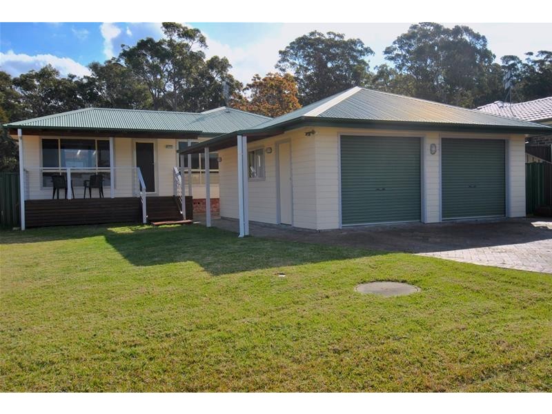 15 Stott Crescent, Callala Bay NSW 2540