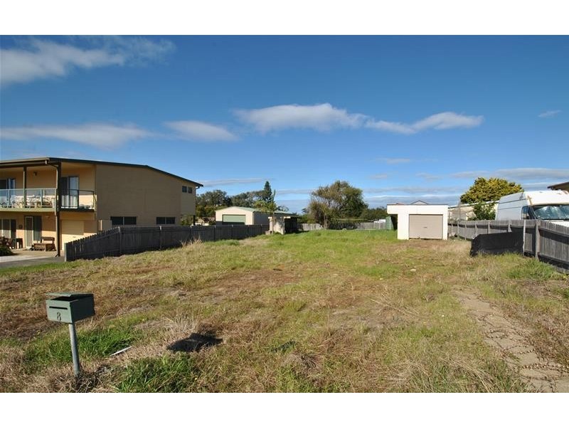 8 Plimsoll Place, Culburra Beach NSW 2540