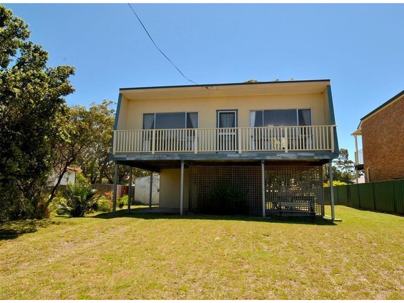 62 Quay Road, Callala Beach NSW 2540