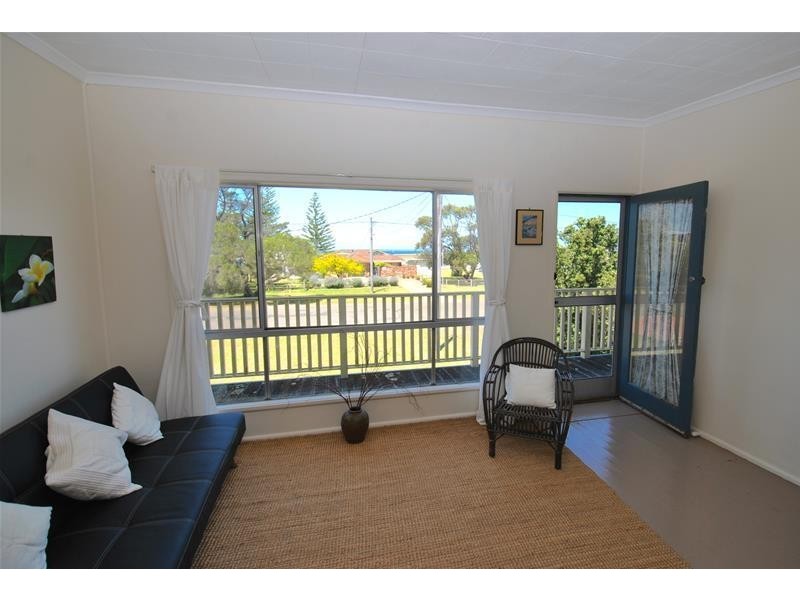 62 Quay Road, Callala Beach NSW 2540