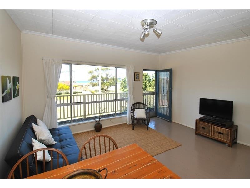 62 Quay Road, Callala Beach NSW 2540