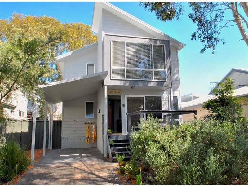 13 Caffery Circuit, Callala Beach NSW 2540