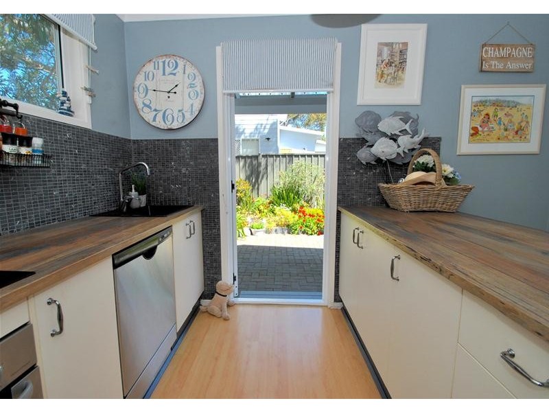 13 Caffery Circuit, Callala Beach NSW 2540