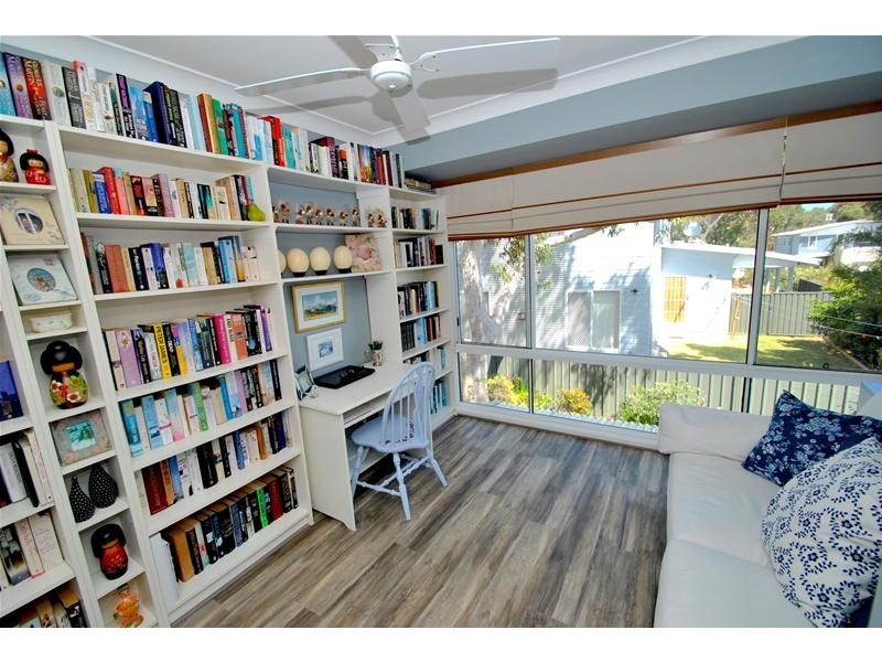 13 Caffery Circuit, Callala Beach NSW 2540