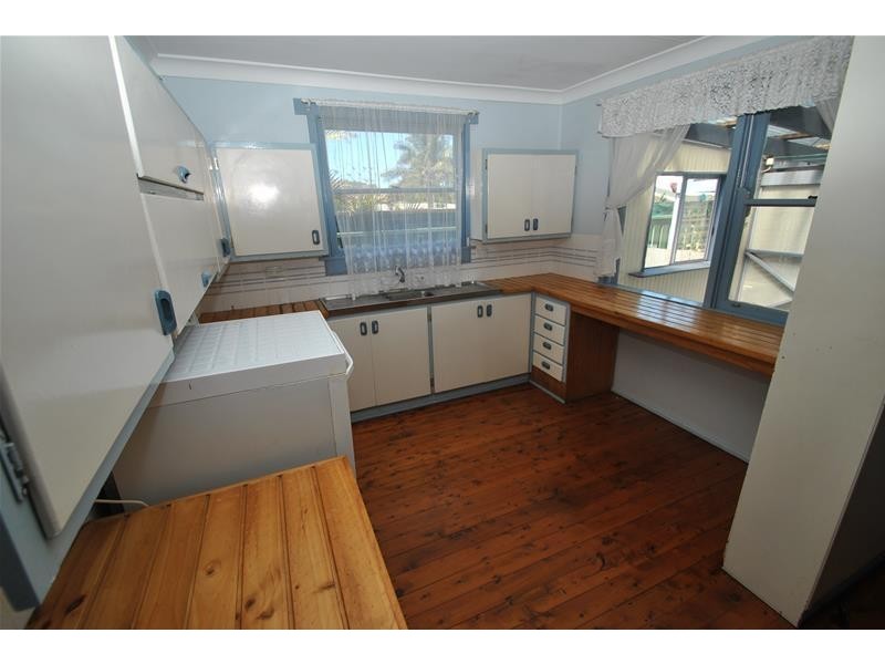 33 Prince Edward Avenue, Culburra Beach NSW 2540