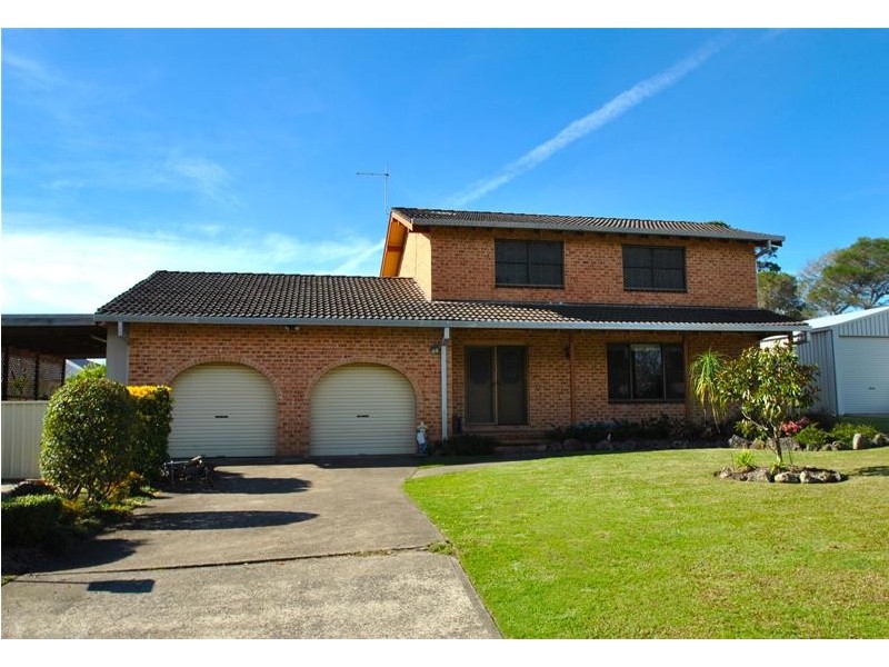 2 Greenbank Grove, Culburra Beach NSW 2540