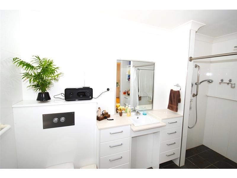 2 Chapman Street, Callala Bay NSW 2540