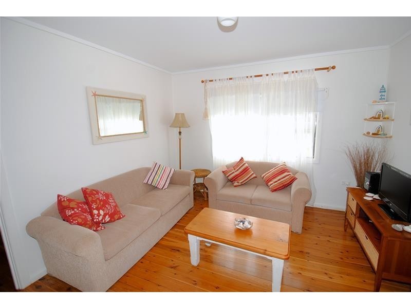 90 Queen Mary Street, Callala Beach NSW 2540