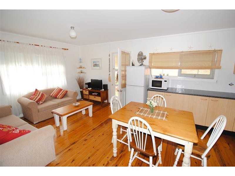 90 Queen Mary Street, Callala Beach NSW 2540