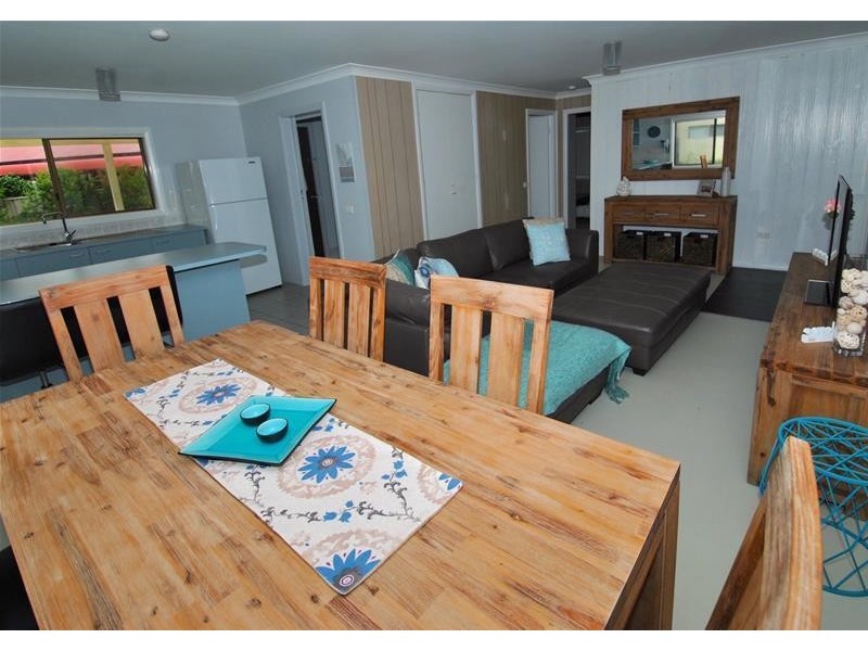 25 Sydney Avenue, Callala Bay NSW 2540