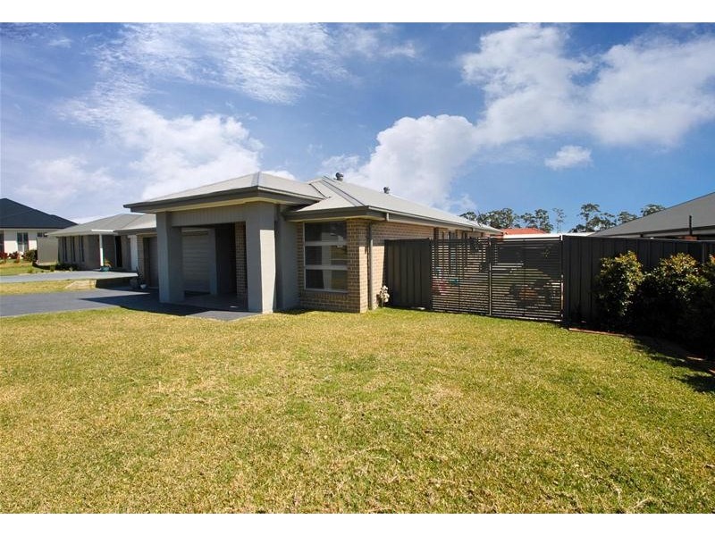 12 Petrel Close, South Nowra NSW 2541