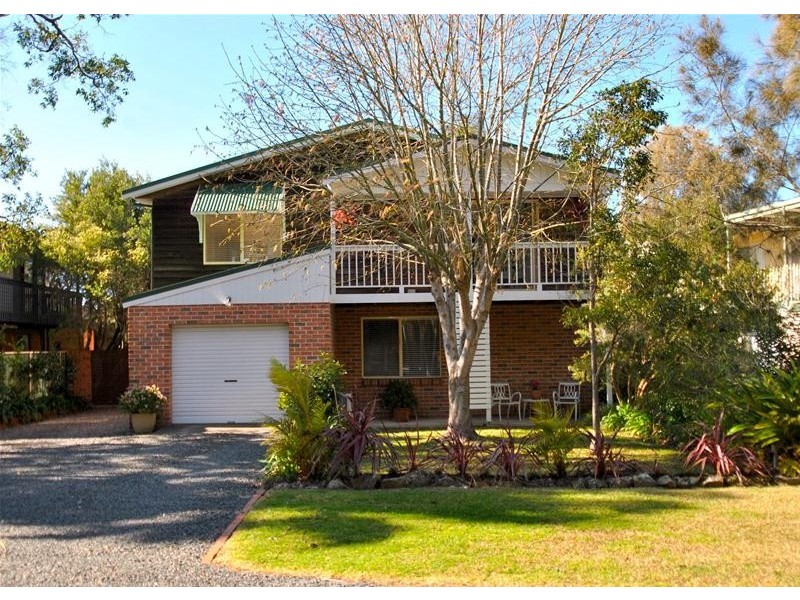 160 Prince Edward Avenue, Culburra Beach NSW 2540