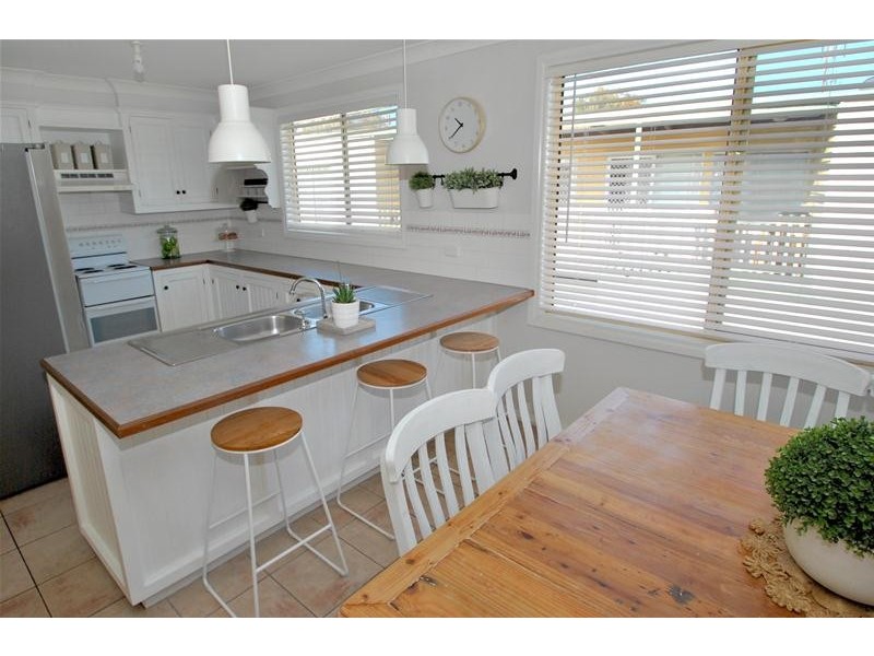 160 Prince Edward Avenue, Culburra Beach NSW 2540