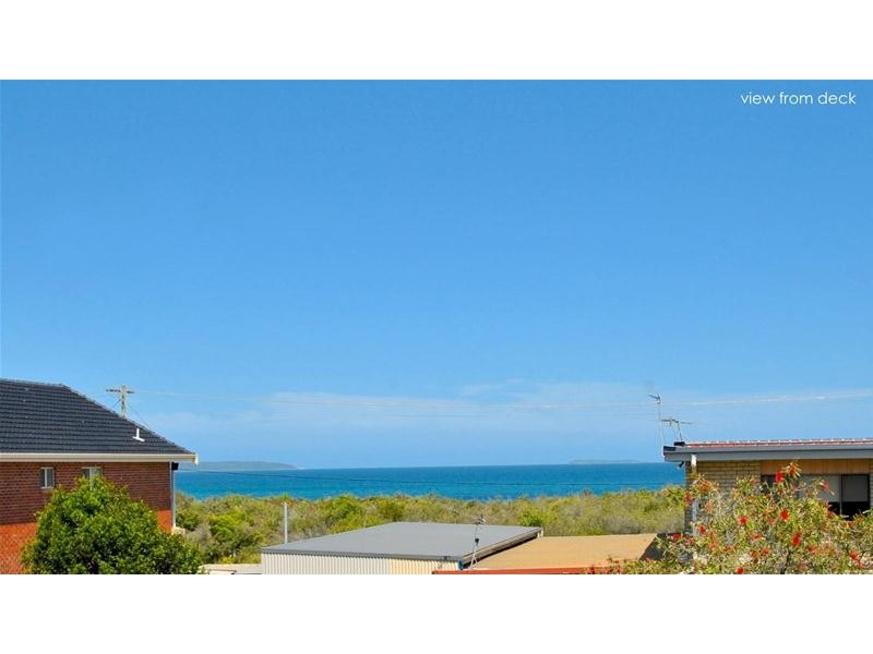 17 Lennox Road, Callala Beach NSW 2540