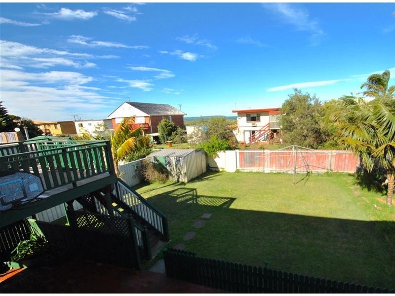 17 Lennox Road, Callala Beach NSW 2540