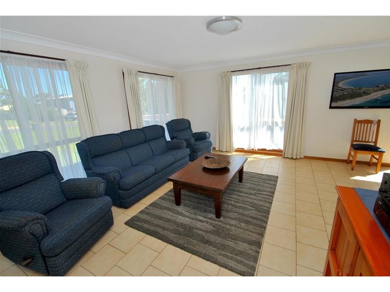 3 Lee Street, Culburra Beach NSW 2540