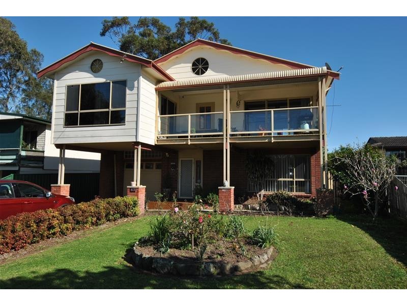43 Orsova Parade, Orient Point NSW 2540