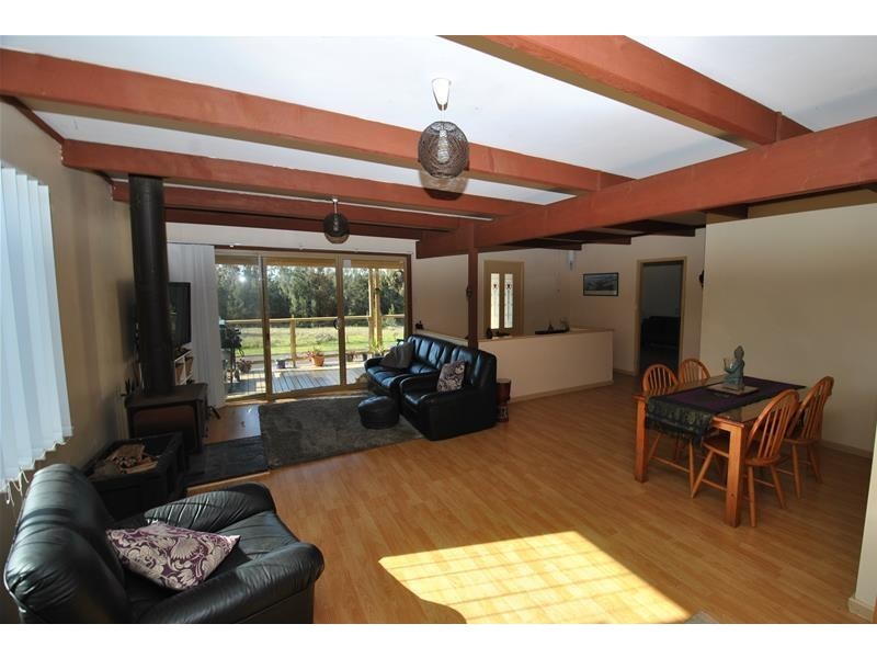 43 Orsova Parade, Orient Point NSW 2540