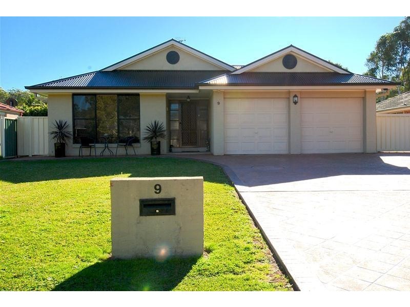 9 Carson Crescent, Callala Bay NSW 2540