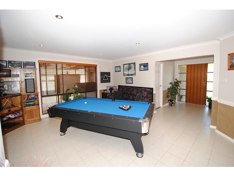 9 Carson Crescent, Callala Bay NSW 2540