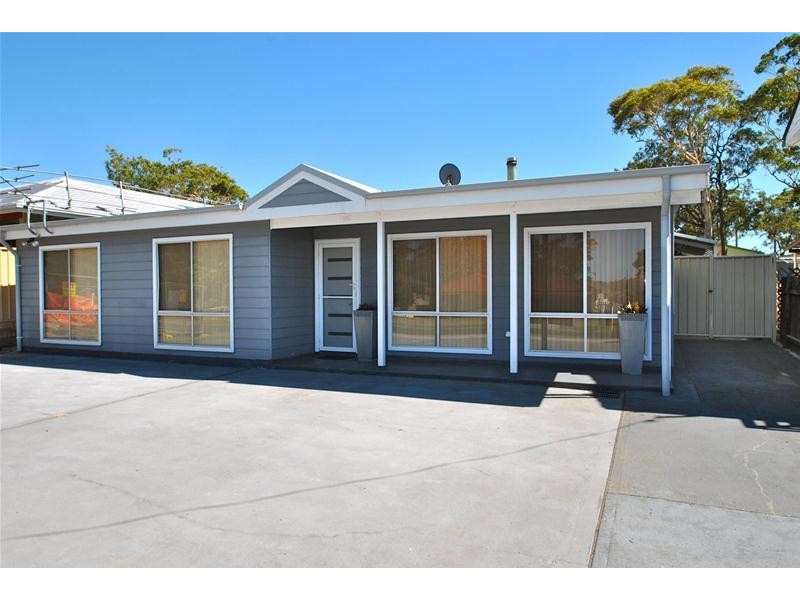 13 Park Row, Culburra Beach NSW 2540