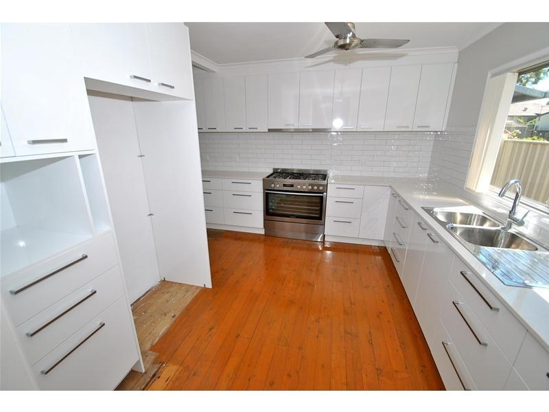 13 Park Row, Culburra Beach NSW 2540