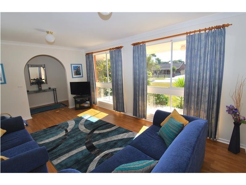 11 Allerton Avenue, Culburra Beach NSW 2540