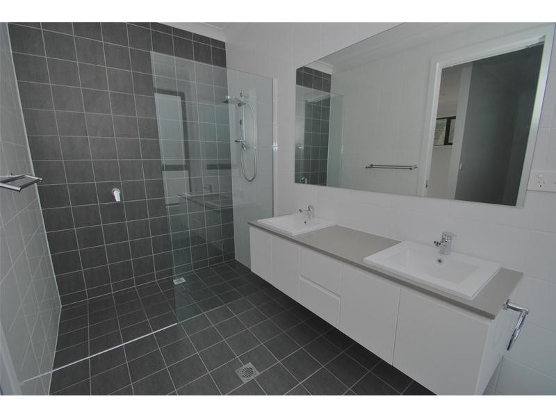 1/3 Sheaffe Street, Callala Bay NSW 2540