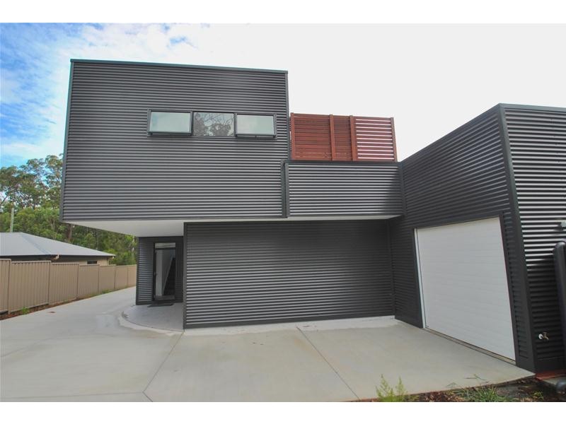 2/3 Sheaffe Street, Callala Bay NSW 2540