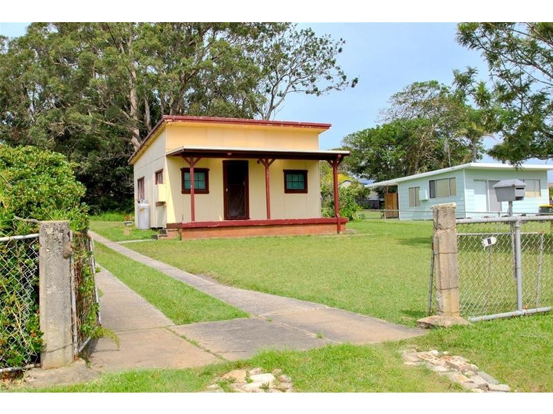 4 Otway Street, Orient Point NSW 2540