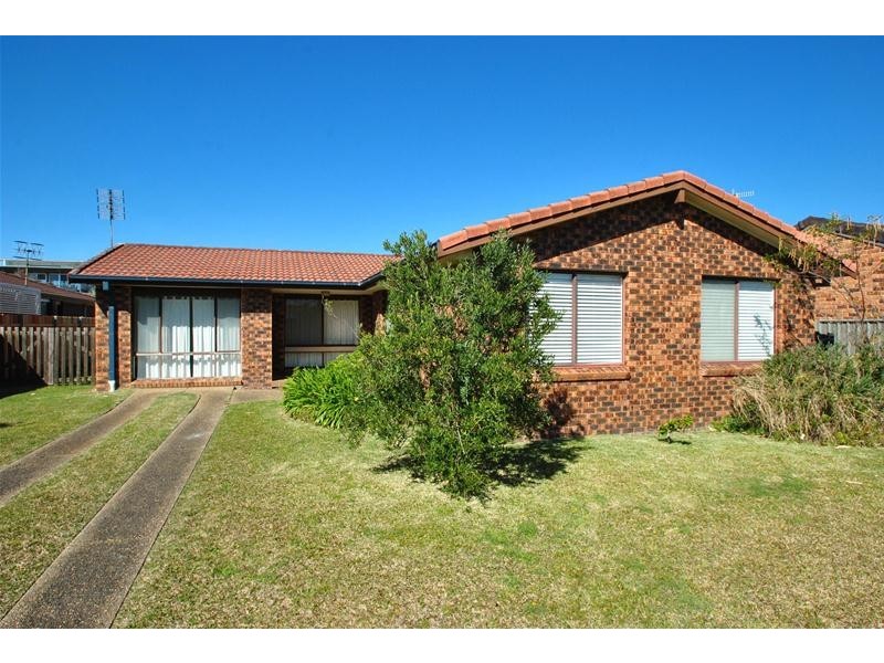 8 Glenholme Way, Culburra Beach NSW 2540