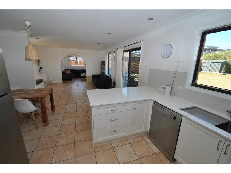 8 Glenholme Way, Culburra Beach NSW 2540