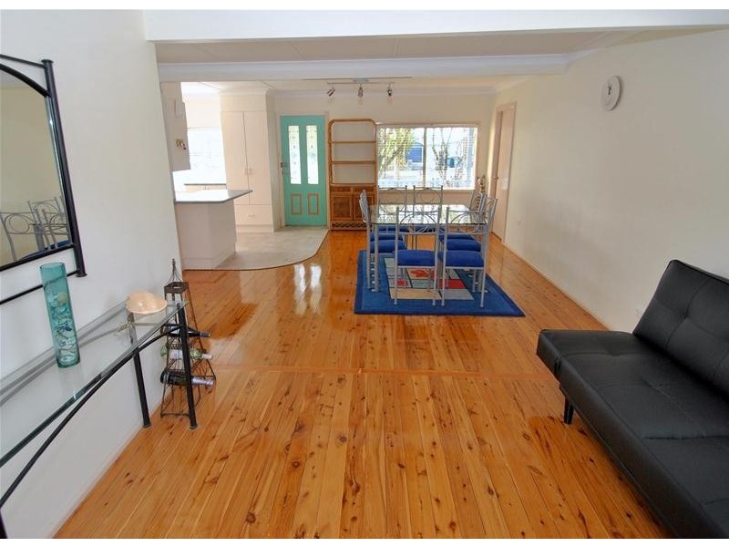 15 Carlton Crescent, Culburra Beach NSW 2540