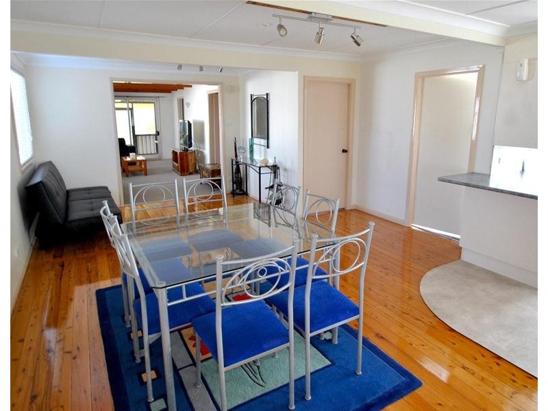 15 Carlton Crescent, Culburra Beach NSW 2540