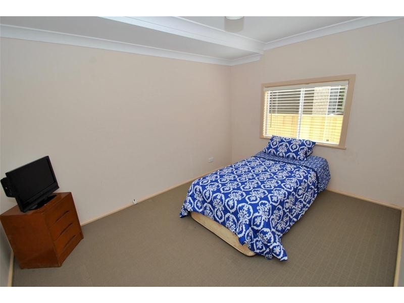 15 Carlton Crescent, Culburra Beach NSW 2540