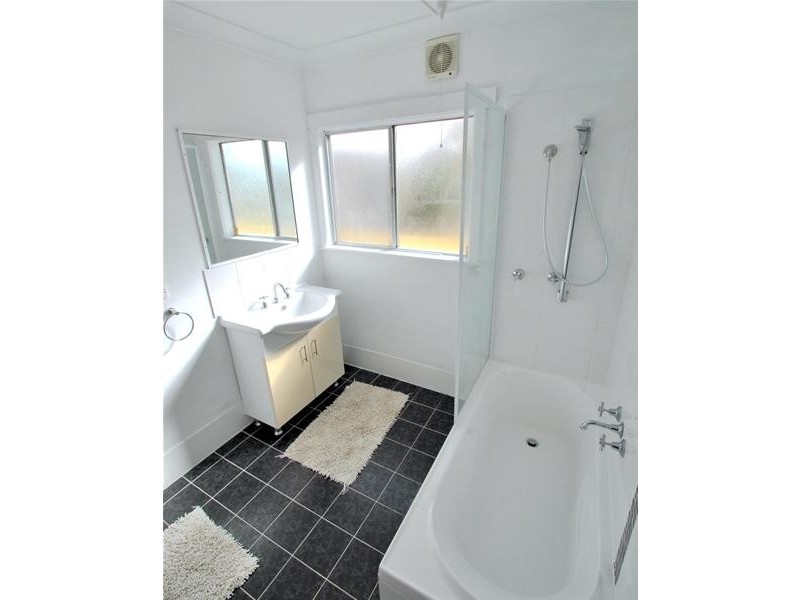 15 Carlton Crescent, Culburra Beach NSW 2540