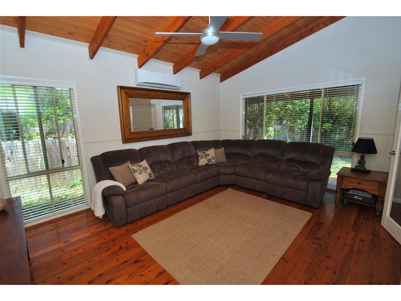 18 Emmett Street, Callala Bay NSW 2540