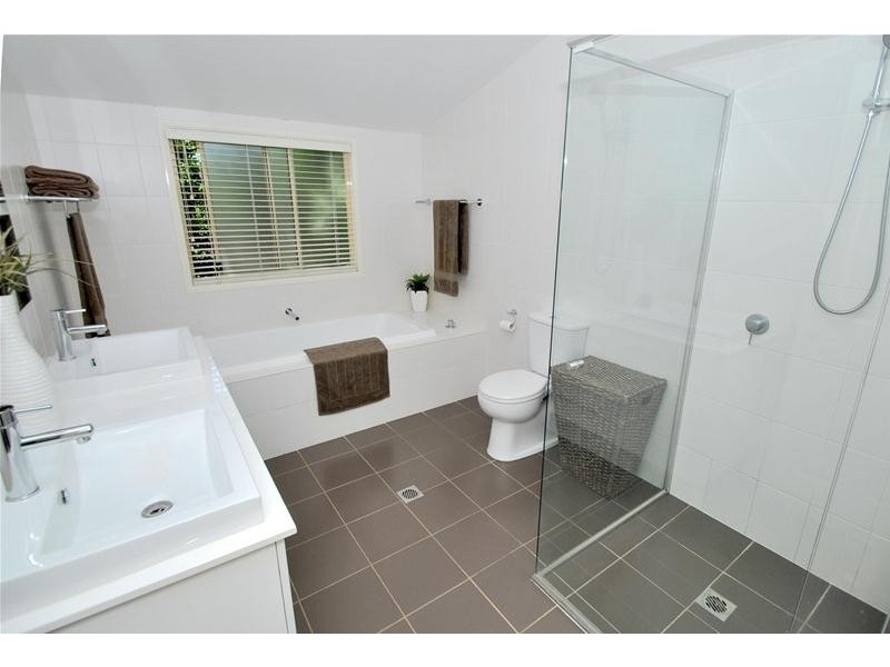 18 Emmett Street, Callala Bay NSW 2540