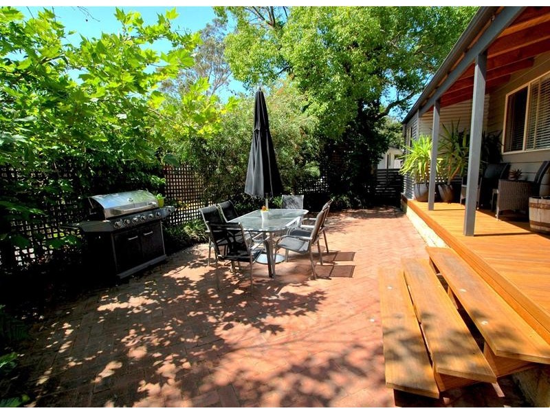 18 Emmett Street, Callala Bay NSW 2540