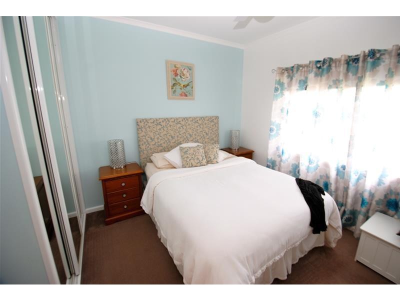 4 Carlton Crescent, Culburra Beach NSW 2540