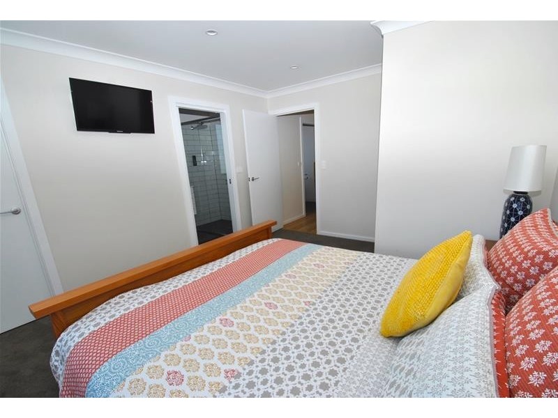 32 Queen Mary Street, Callala Beach NSW 2540