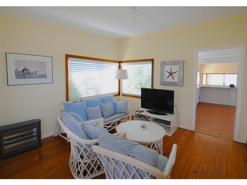 147 Quay Road, Callala Beach NSW 2540