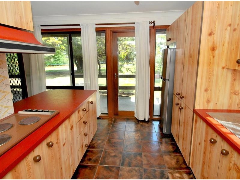 12 Parkes Crescent, Callala Beach NSW 2540