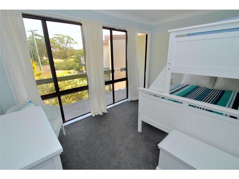 12 Parkes Crescent, Callala Beach NSW 2540