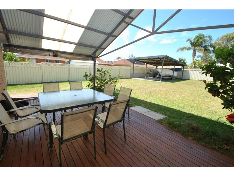 8b Mowbray Road, Culburra Beach NSW 2540