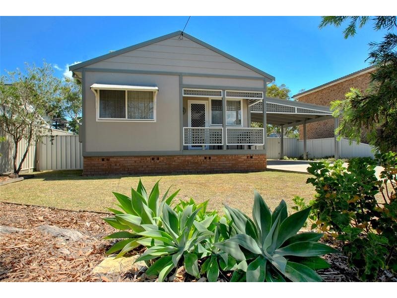 22 Verge Road, Callala Beach NSW 2540