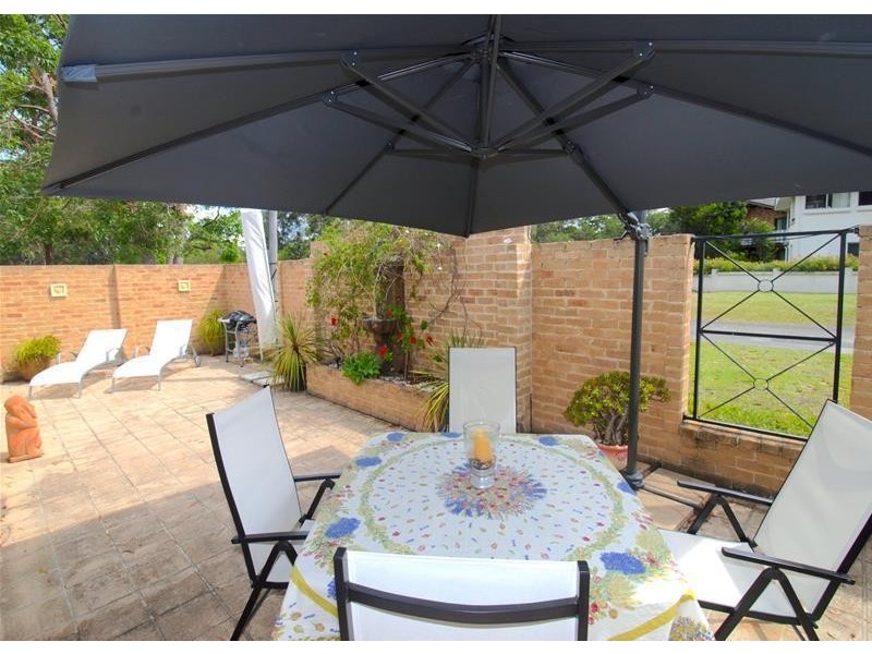 2 Superb Crescent, Callala Bay NSW 2540