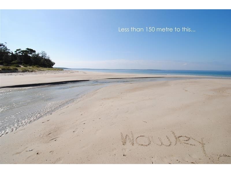 2 Superb Crescent, Callala Bay NSW 2540